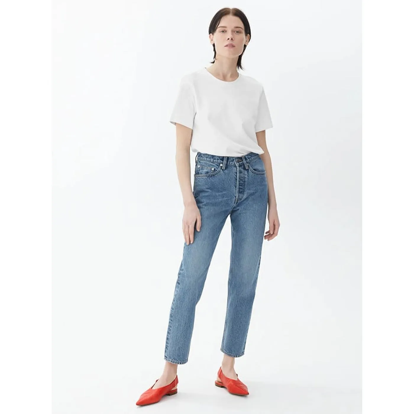 AR Curved Cropped Jeans