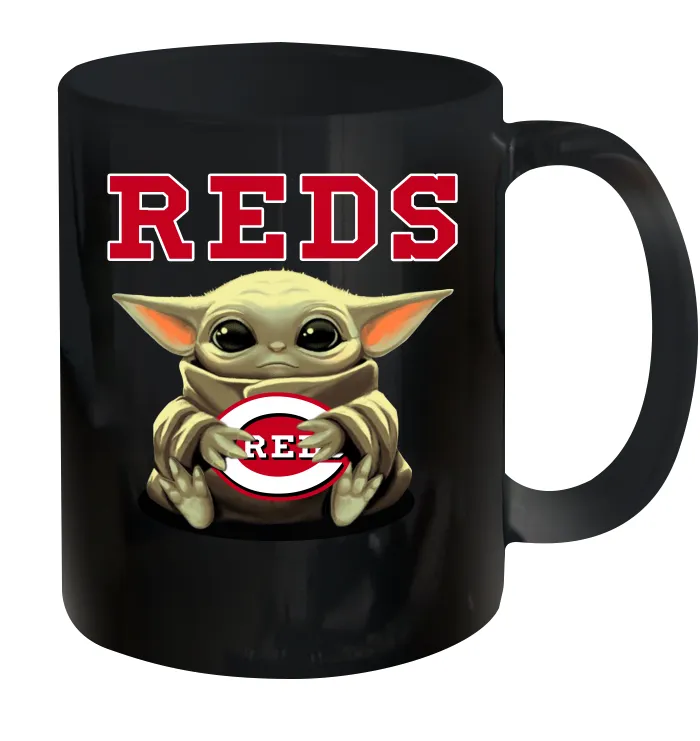 Baby Yoda Hugs Loves The Cincinnati Reds Baseball Ceramic Mug 11oz