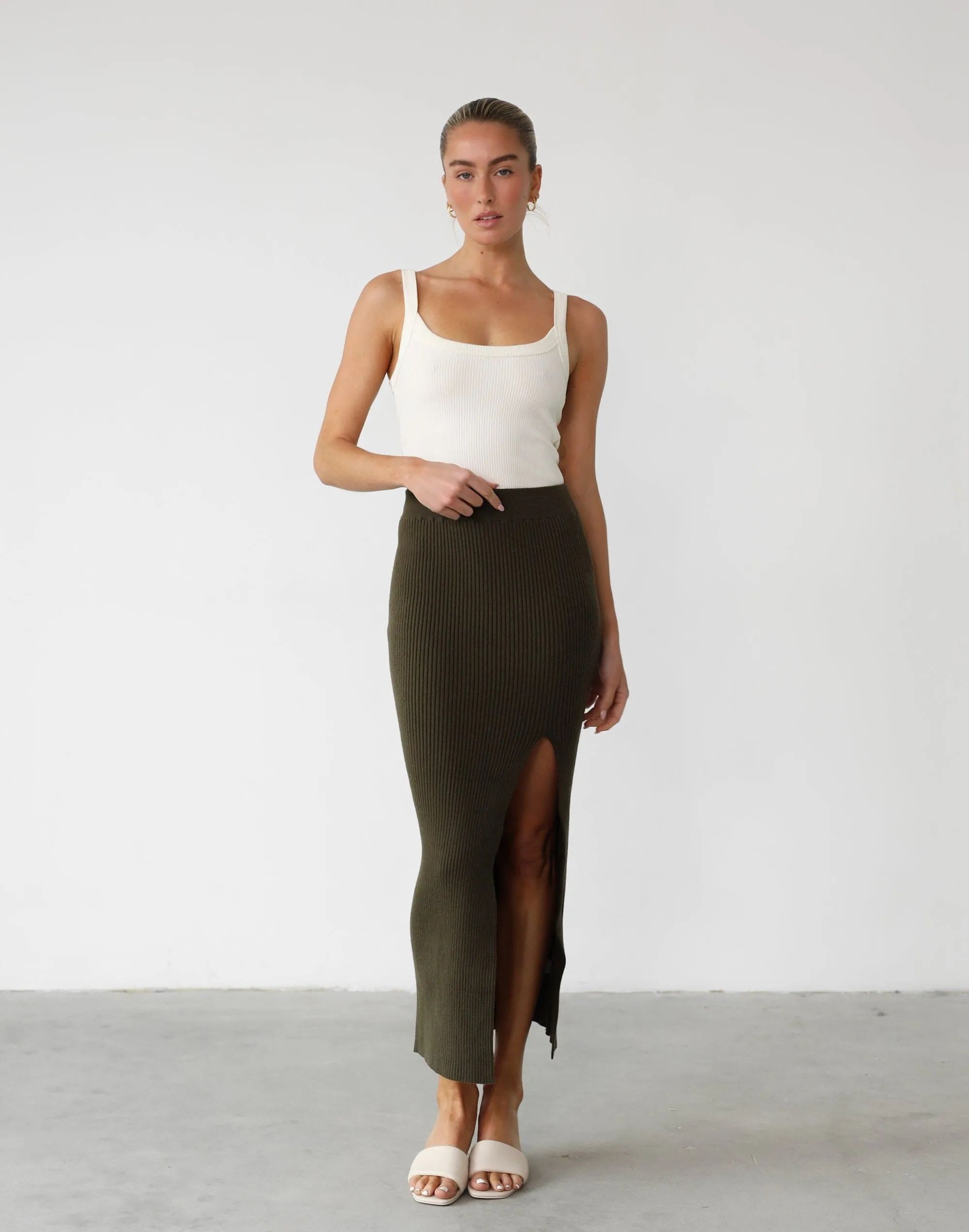 Esmie Maxi Skirt (Burnt Olive)