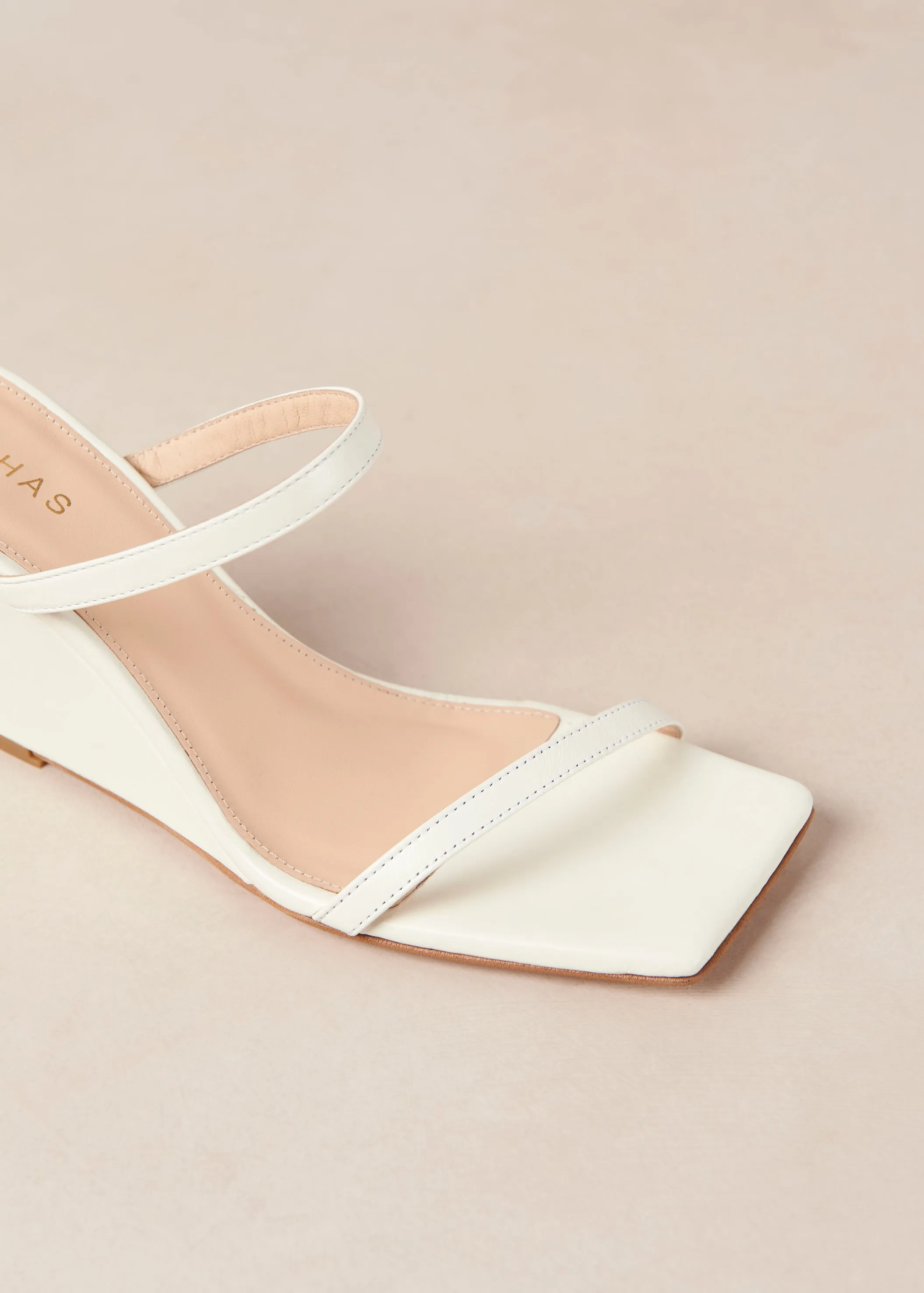 Paixao Cream Leather Sandals